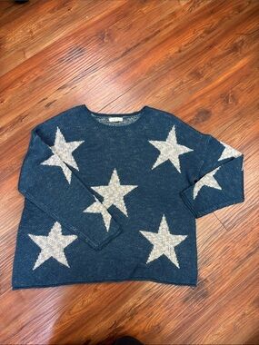 easel Navy Crewneck Sweater with Cream Star Pattern